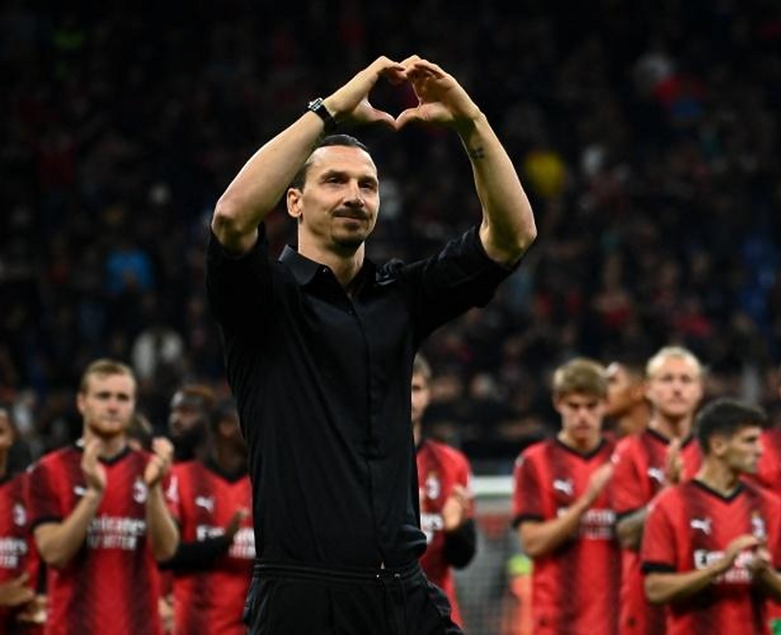 关于AC米兰大将伊布拉希莫维奇再度复出：助球队赢得胜利的信息