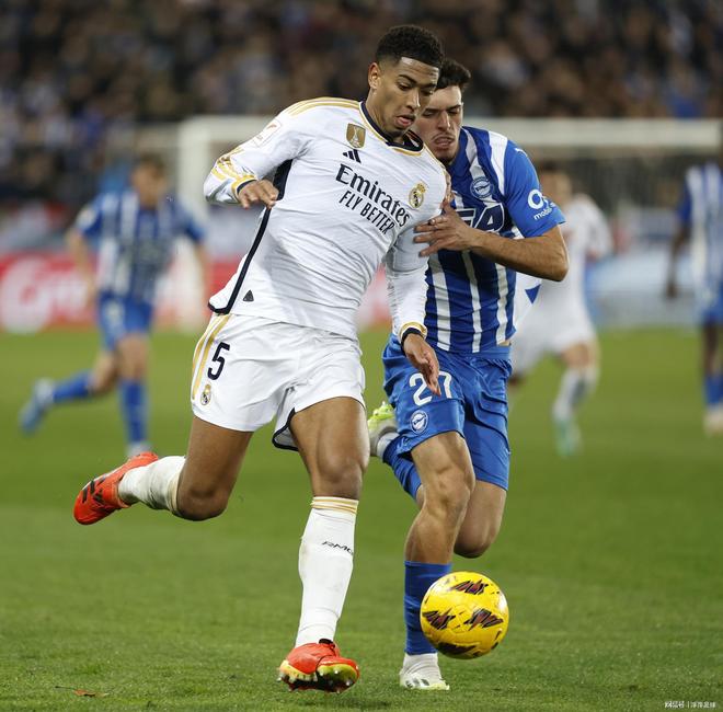 AYXapp下载-包含东亚北街客场平局，积分榜前卫持续保持一定差距的词条