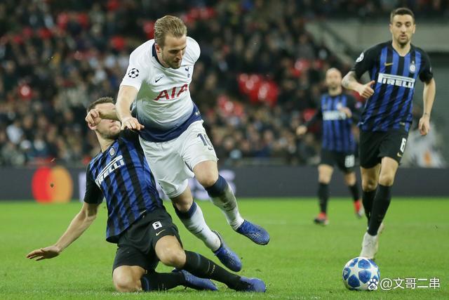 关于亚眠客场逼平欧塞尔，拿下宝贵积分的信息