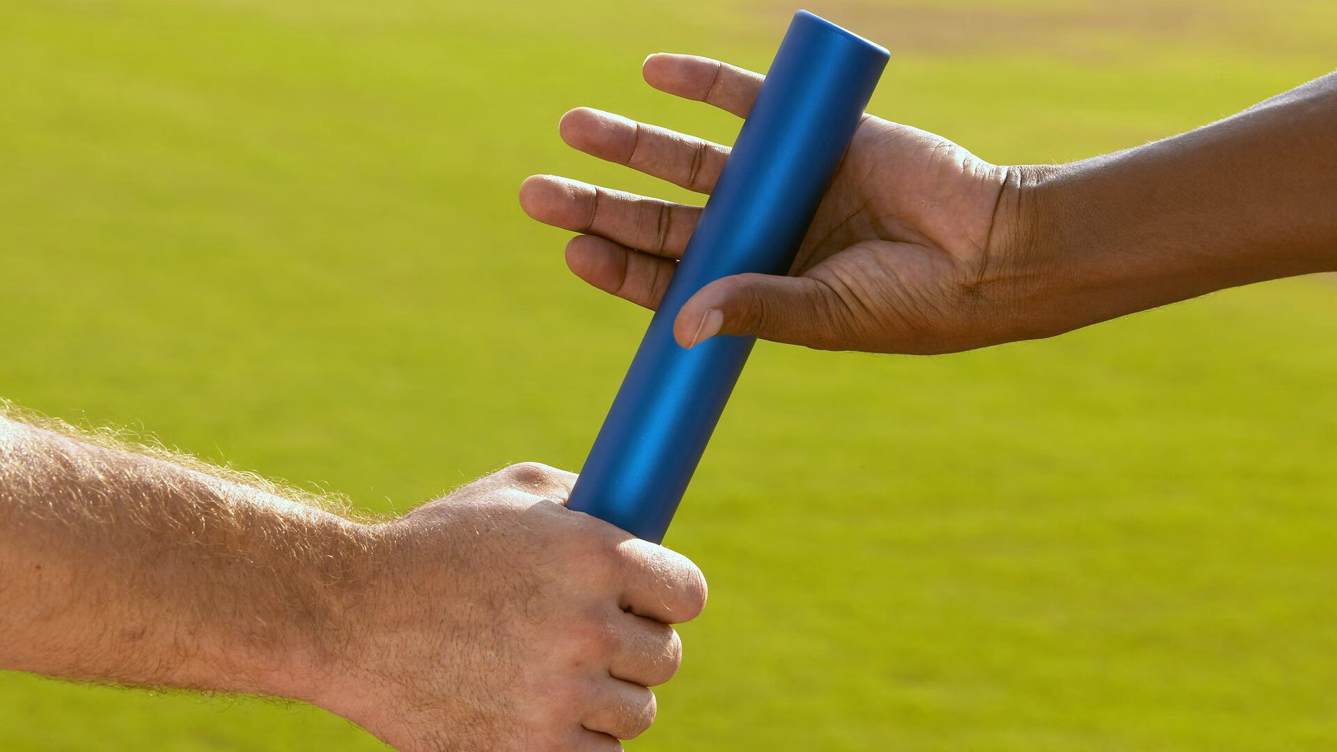 爱游戏娱乐-托尼的英超接管时刻，从美国硬仗到塞维利亚胜利的冠军启示