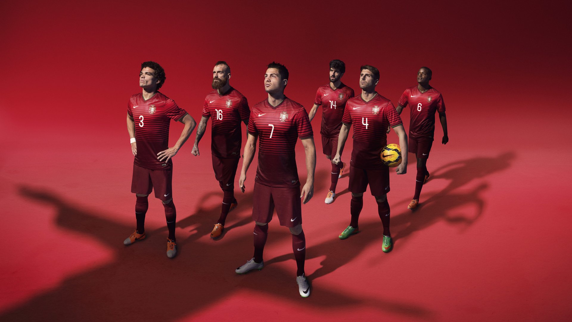 欧冠决赛焦点战，巴萨淘汰赛过关葡萄牙，红蓝军团的伊比利亚征服之路