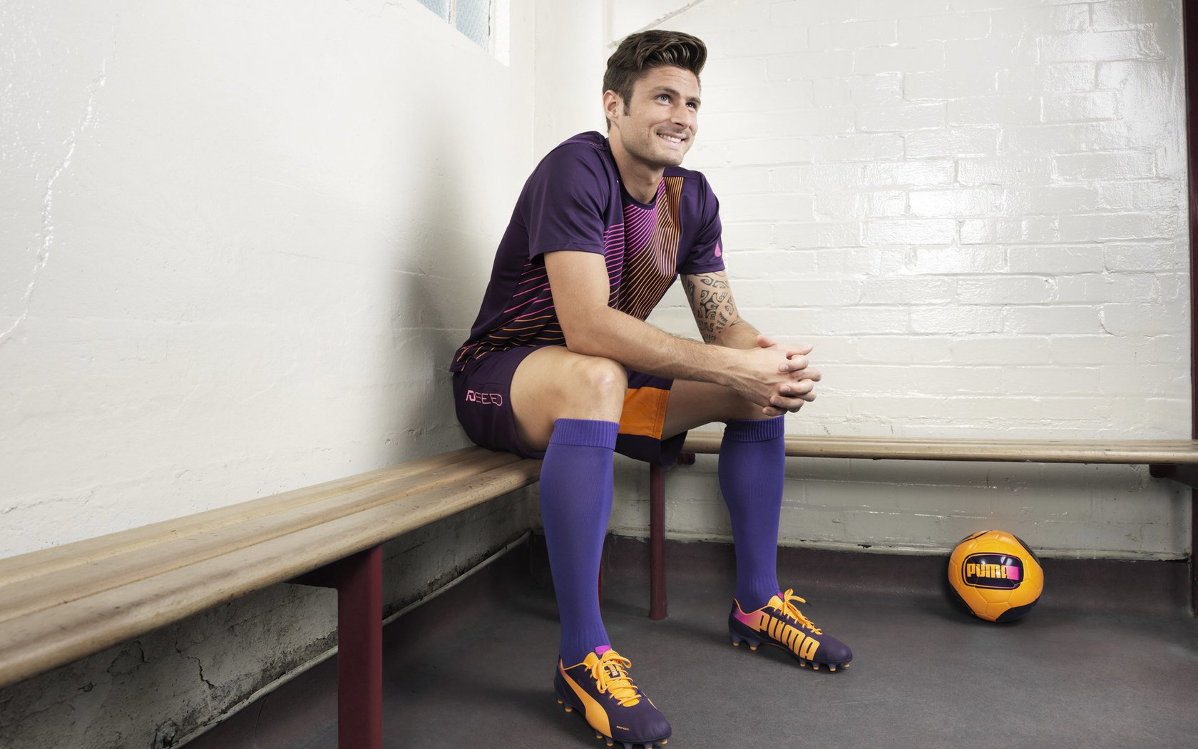 东瀛武士险破铁壁，许昕状态如焰燃亮赛场—双重赛场上的意志较量